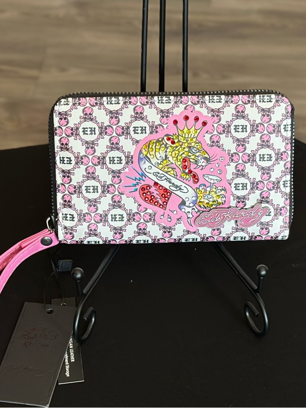 NWT Ed Hardy Pink Logo Print Wristlet Wallet with Tattoo Heart Motif
